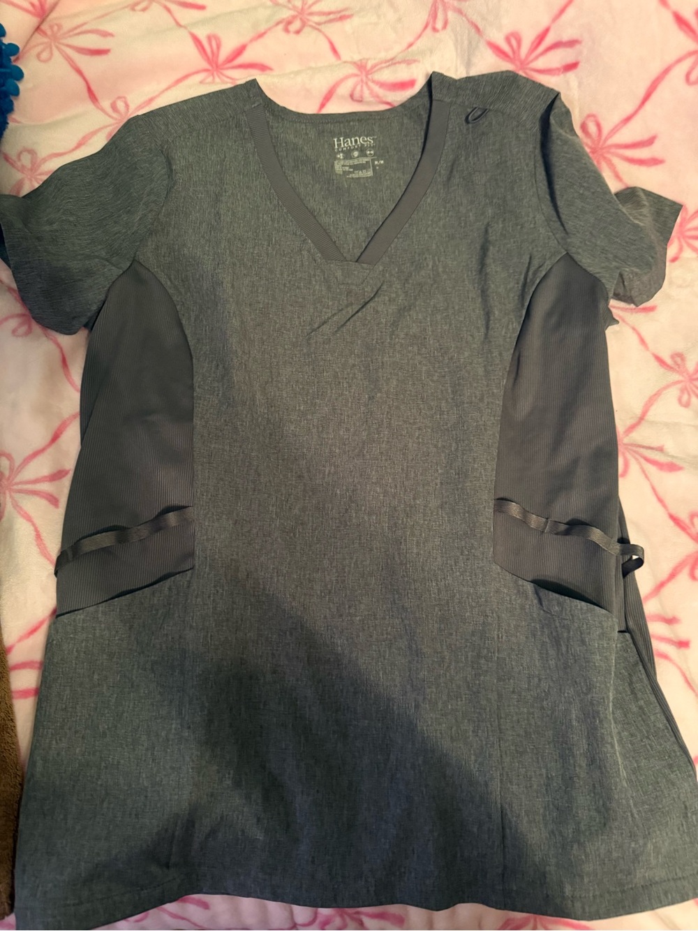 Hanes Gray Short Sleeve V-Neck Scrub Top with Side Panels